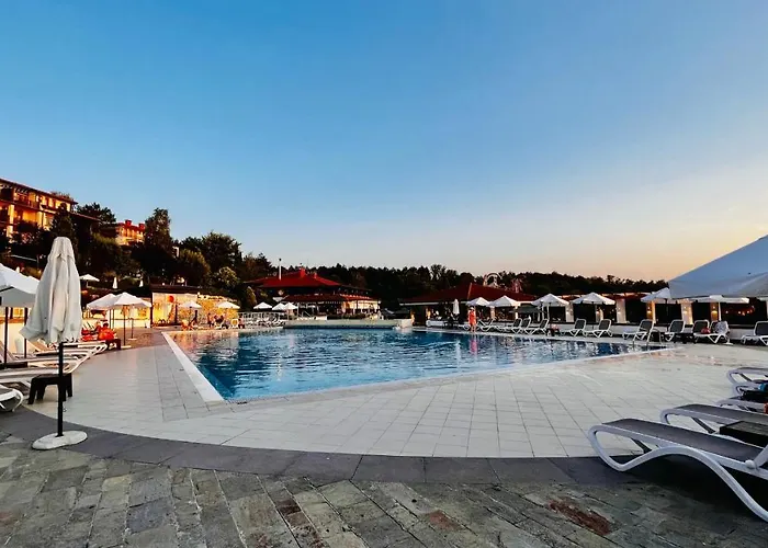 Cozy Santa Marina Apartment Sosopol