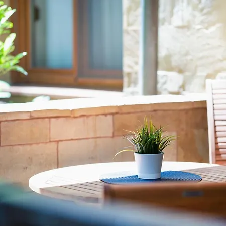 Cozy Santa Marina Apartament