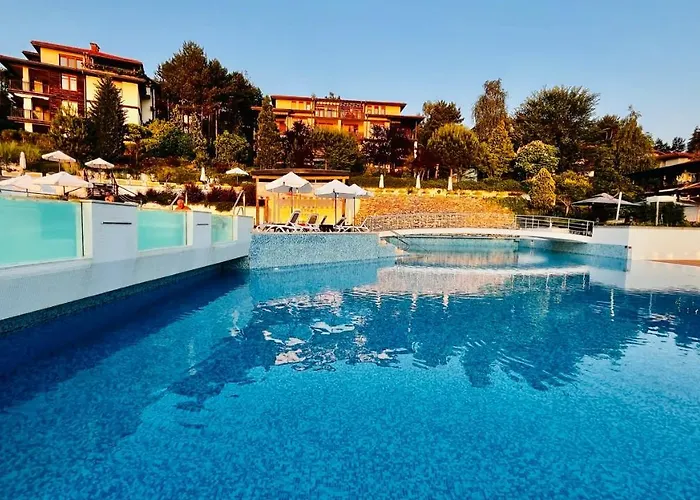 Апартамент Cozy Santa Marina