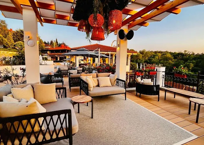 Апартамент Cozy Santa Marina